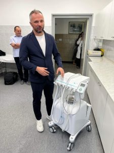 Pročitajte više o članku Udruga Plavi cvijet za Opća bolnica Dr. Josip Benčević Slavonski Brod